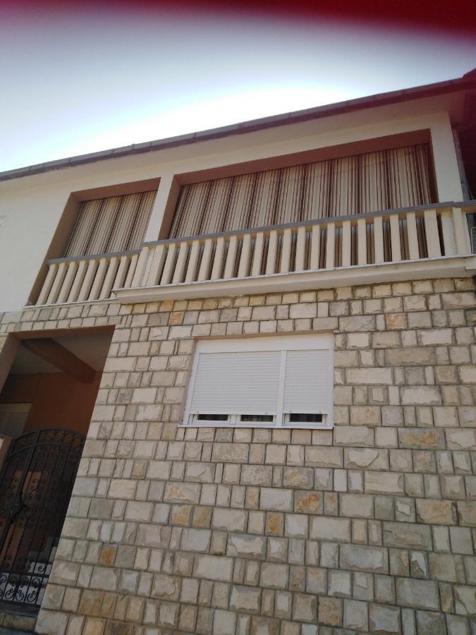 Janina Hisa Apartment Stolac ภายนอก รูปภาพ
